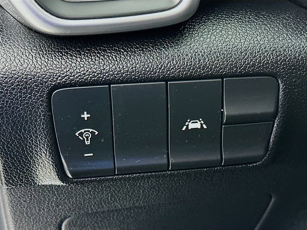 Used 2022 Kia Sportage LX image 15