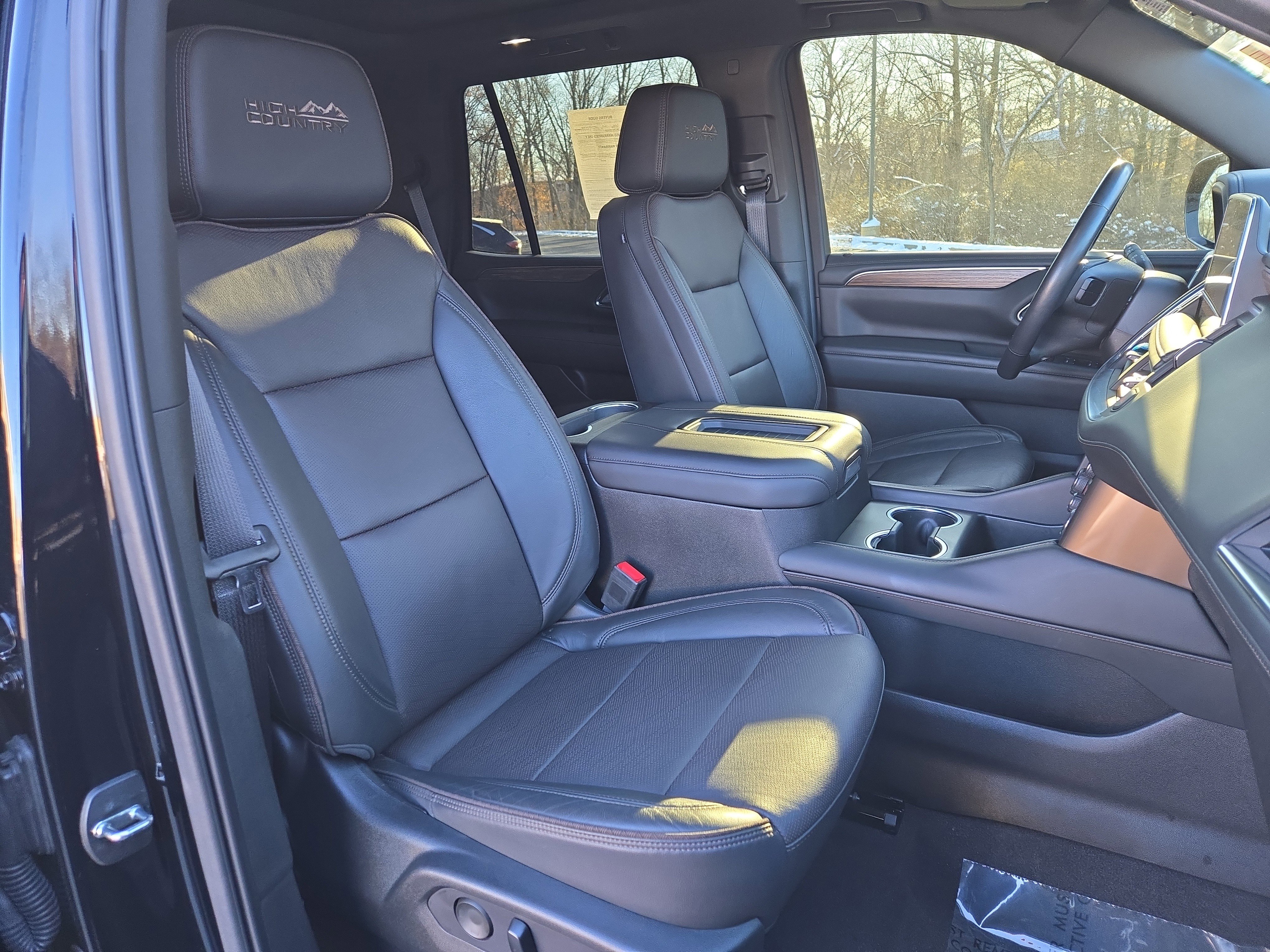 Used 2021 Chevrolet Tahoe High Country w/ Premium Package image 26