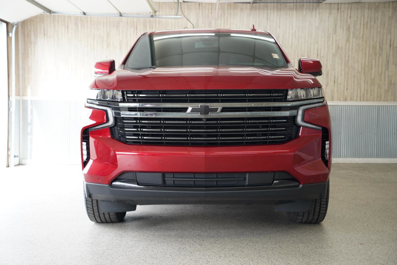 Used 2022 Chevrolet Tahoe RST w/ Sport Performance Package AWD/4WD image 2