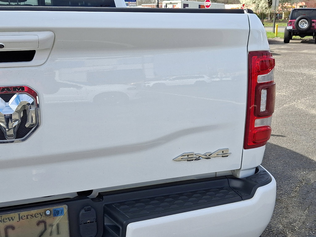 Used 2024 RAM 2500 Laramie AWD/4WD image 16