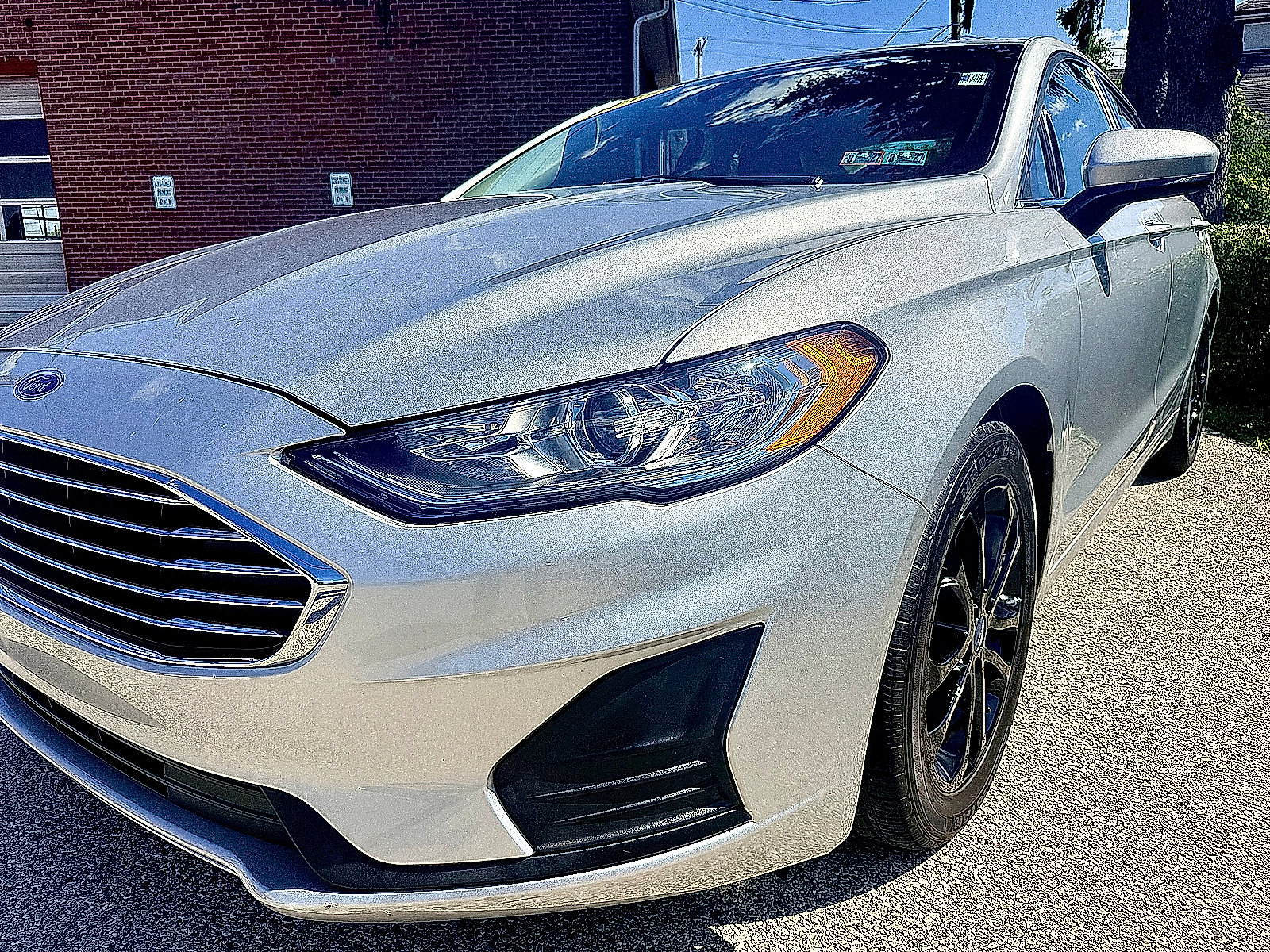 Used 2019 Ford Fusion SE FWD image 13