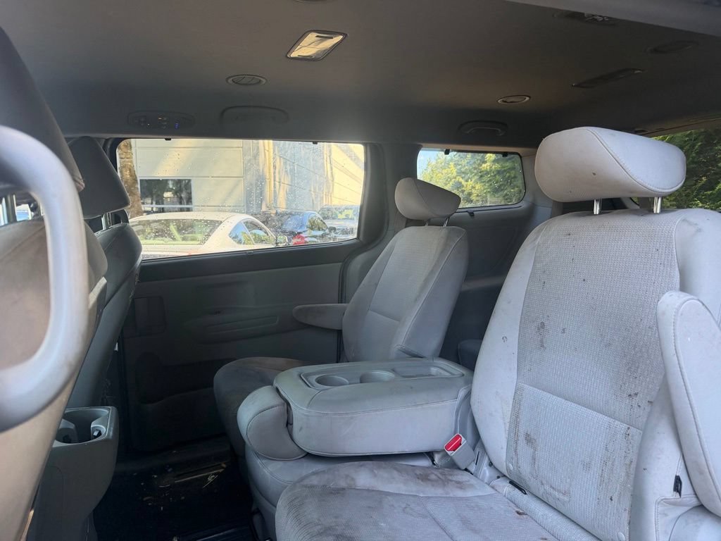 Used 2016 Kia Sedona LX w/ LX Convenience Package FWD image 11