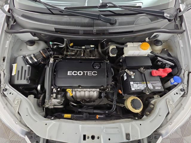 Used 2011 Chevrolet Aveo5 LT w/ LPO, Bodyside Molding Package image 44