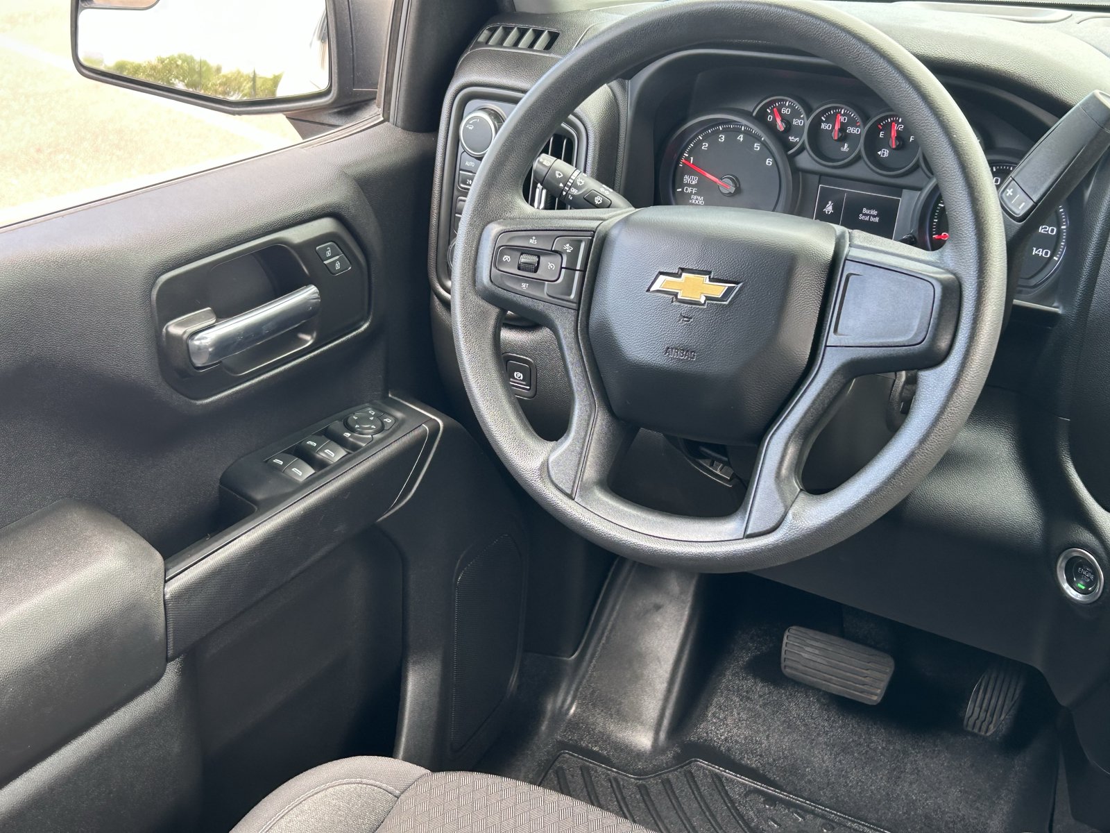Certified 2024 Chevrolet Silverado 1500 Custom AWD/4WD image 15