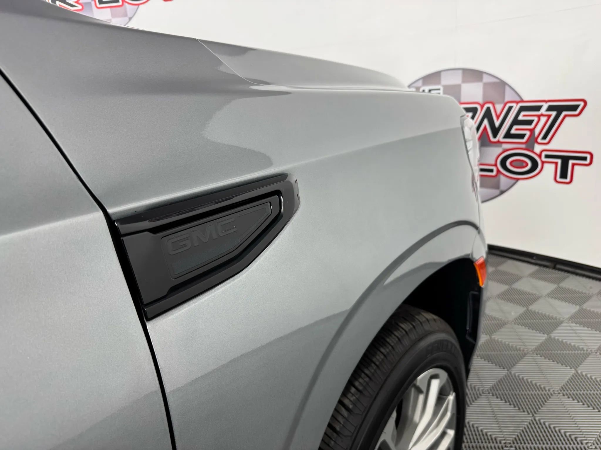 Used 2023 GMC Yukon XL Denali image 37