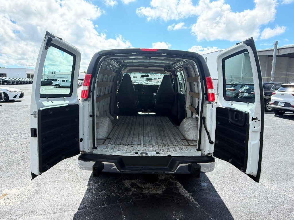 Used 2019 Chevrolet Express 2500 w/ Driver Convenience Package RWD image 14
