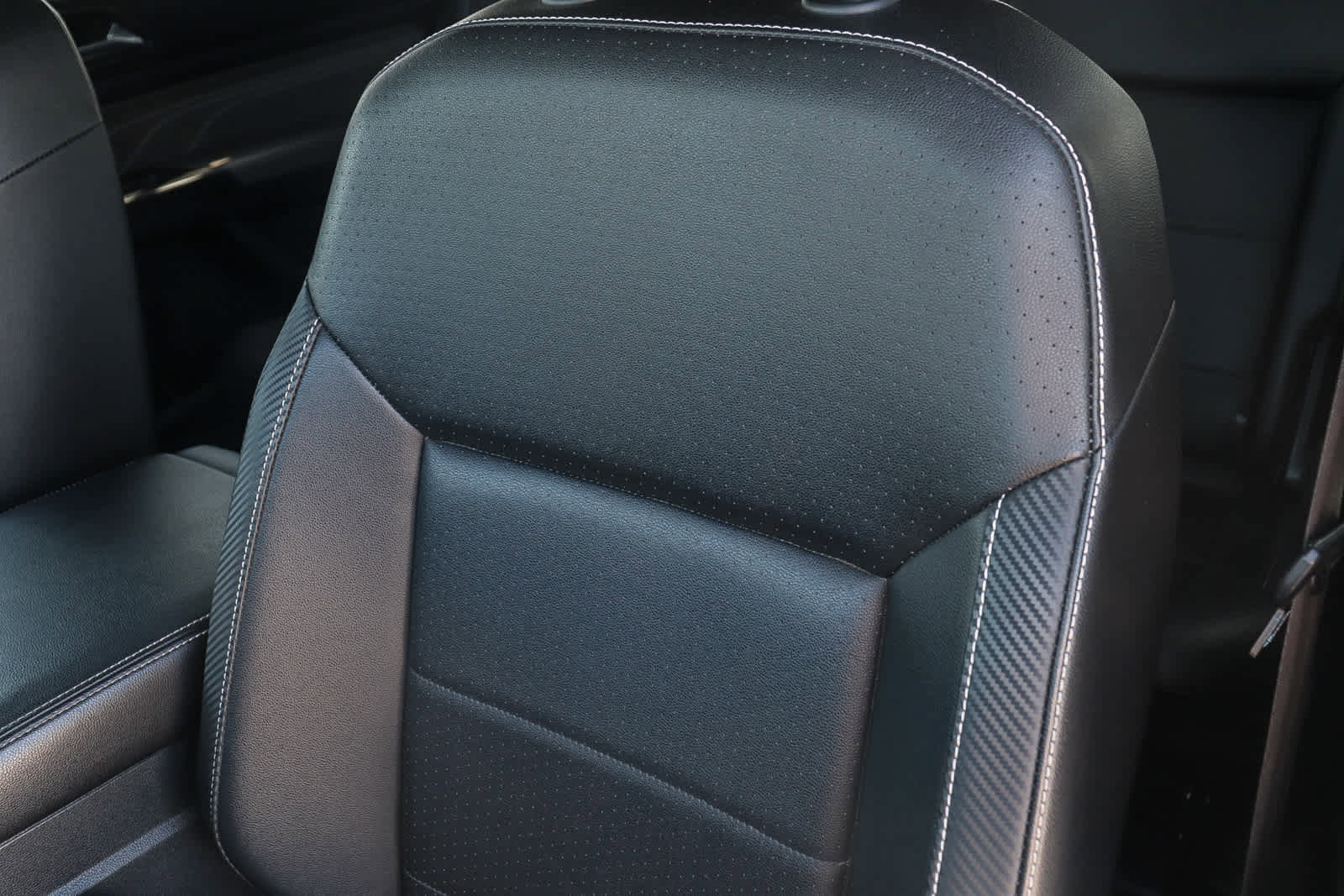 Used 2022 Volkswagen Atlas Cross Sport SE image 24