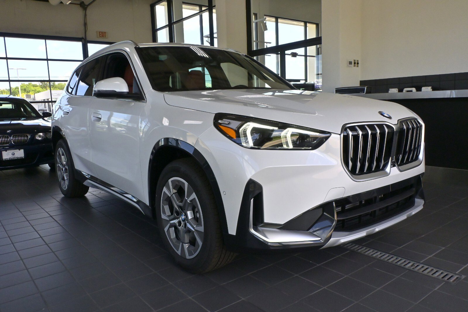 New 2026 BMW X1 xDrive28i w/ Technology Package image 1
