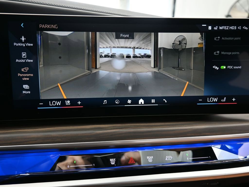 Used 2025 BMW 740i xDrive image 24