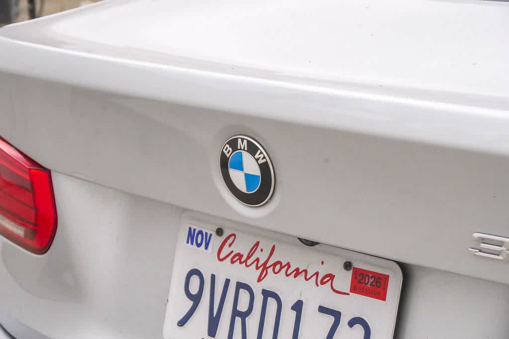 Used 2017 BMW 330i Sedan RWD image 11