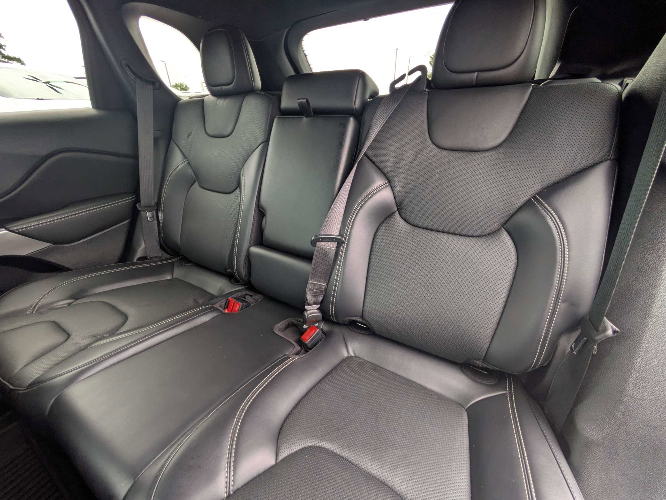 Used 2021 Jeep Cherokee Latitude Lux 80th Anniv w/ Quick Order Package 2YU 80th AWD/4WD image 8