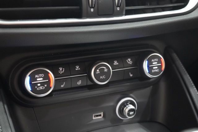 New 2025 Alfa Romeo Stelvio Sprint image 25