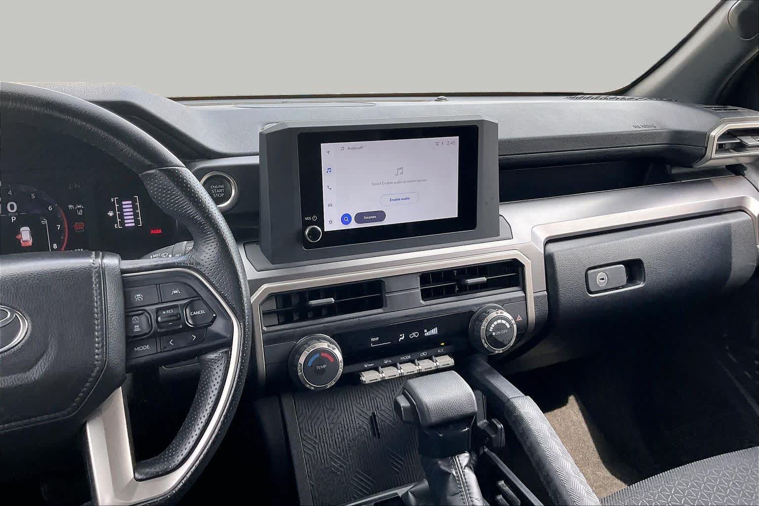 Used 2025 Toyota 4Runner SR5 AWD/4WD image 7