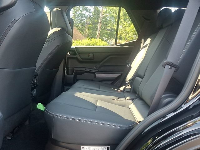 Used 2025 Toyota 4Runner TRD Off-Road Premium AWD/4WD image 10