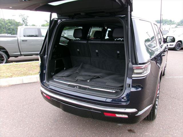 Certified 2025 Jeep Grand Wagoneer 4WD image 18