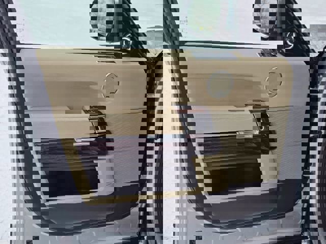 Used 2016 Land Rover Range Rover Supercharged image 10