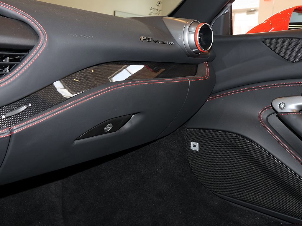 Certified 2021 Ferrari F8 Tributo RWD image 91