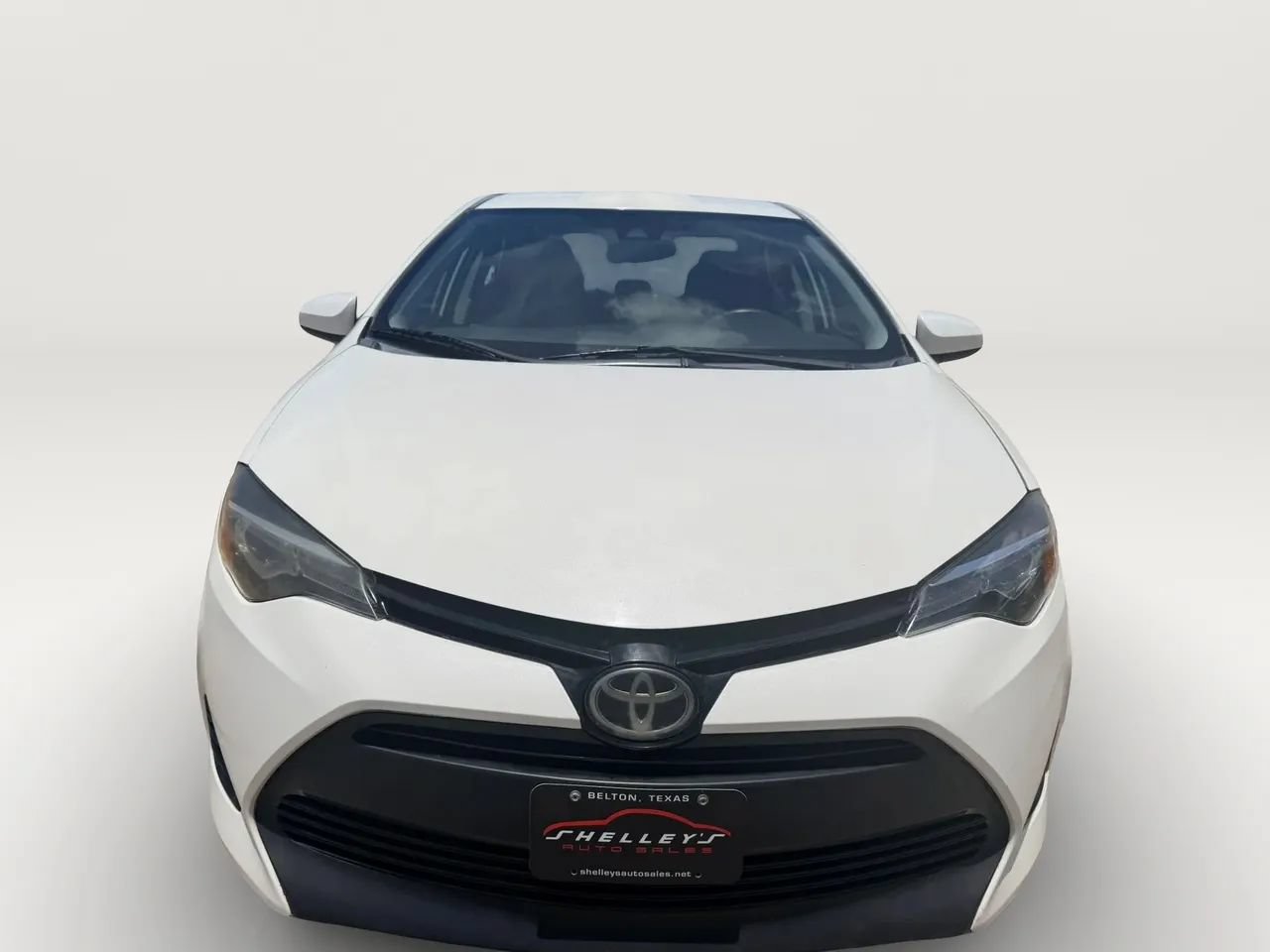 Used 2018 Toyota Corolla LE w/ Carpet Mat Package (TMS) FWD image 3