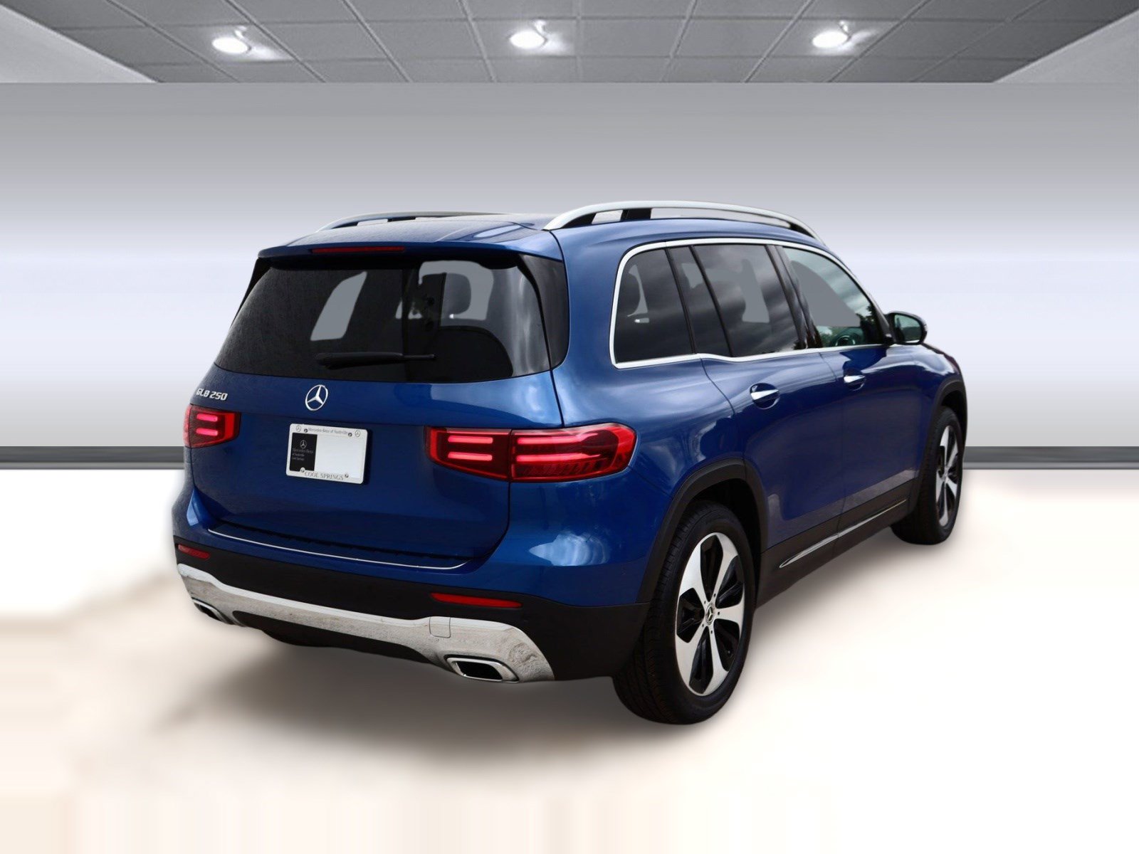 Used 2025 Mercedes-Benz GLB 250 image 7