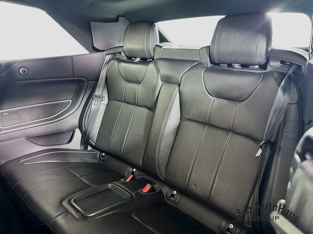 Used 2018 Land Rover Range Rover Evoque SE Dynamic image 27