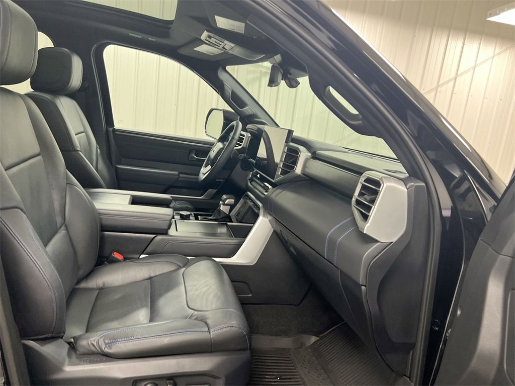 Used 2025 Toyota Sequoia Platinum image 22