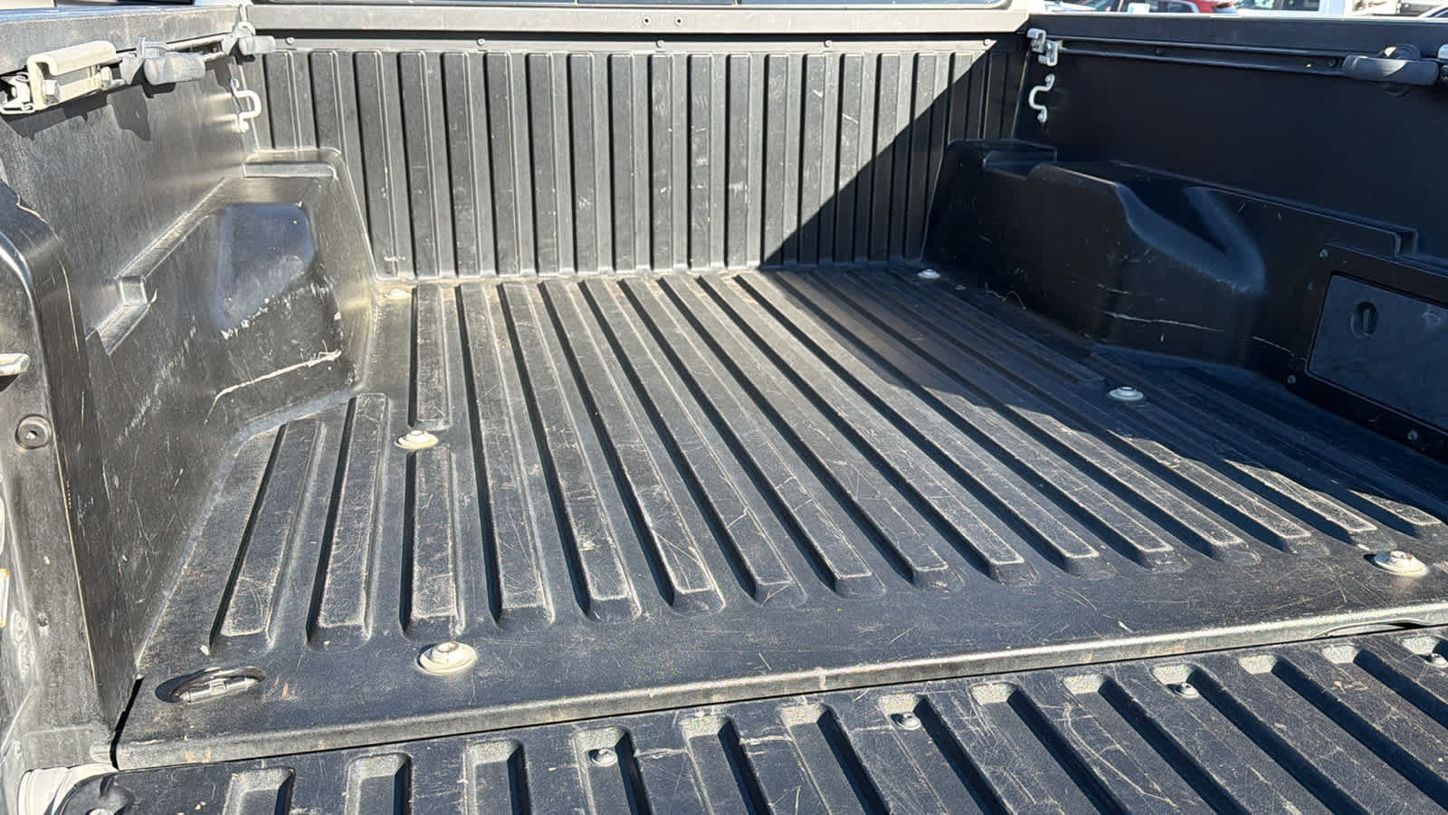 Used 2020 Toyota Tacoma SR5 RWD image 27