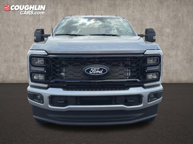 New 2027 Ford F350 Lariat w/ Black Appearance Package AWD/4WD image 2