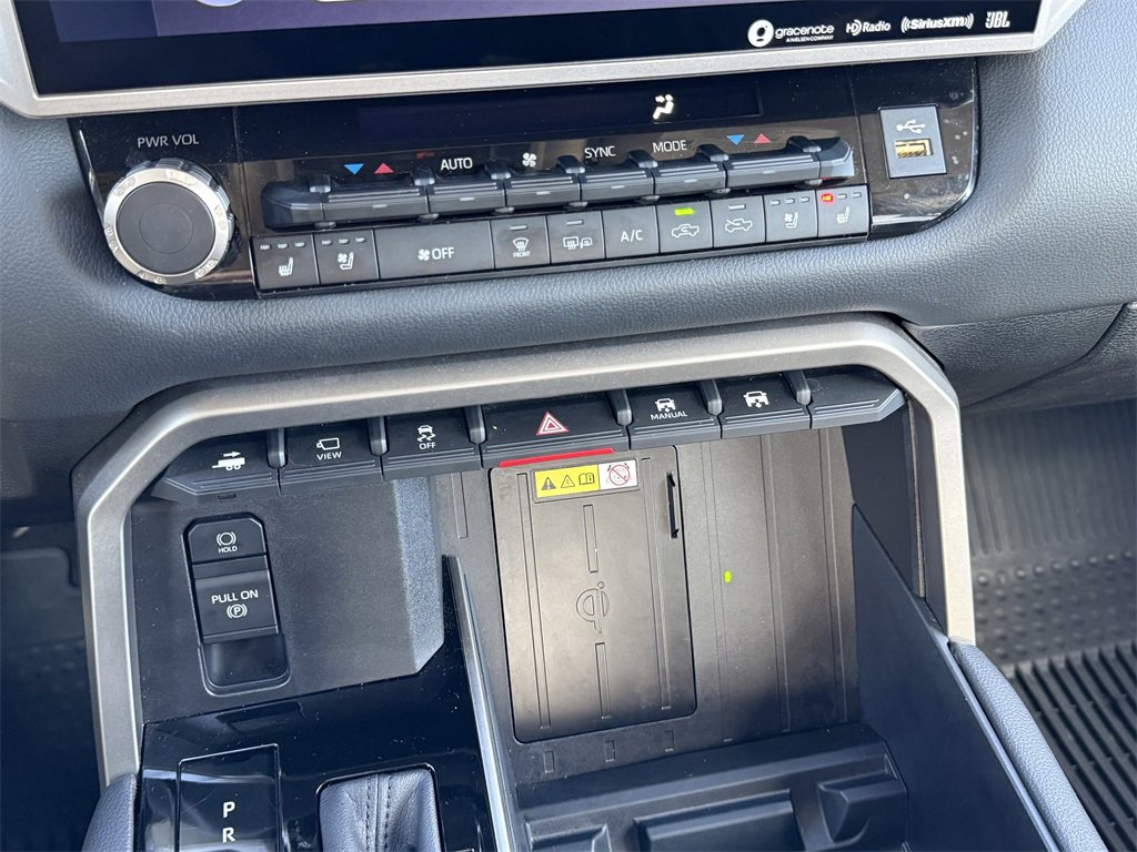 Used 2023 Toyota Tundra Limited image 30