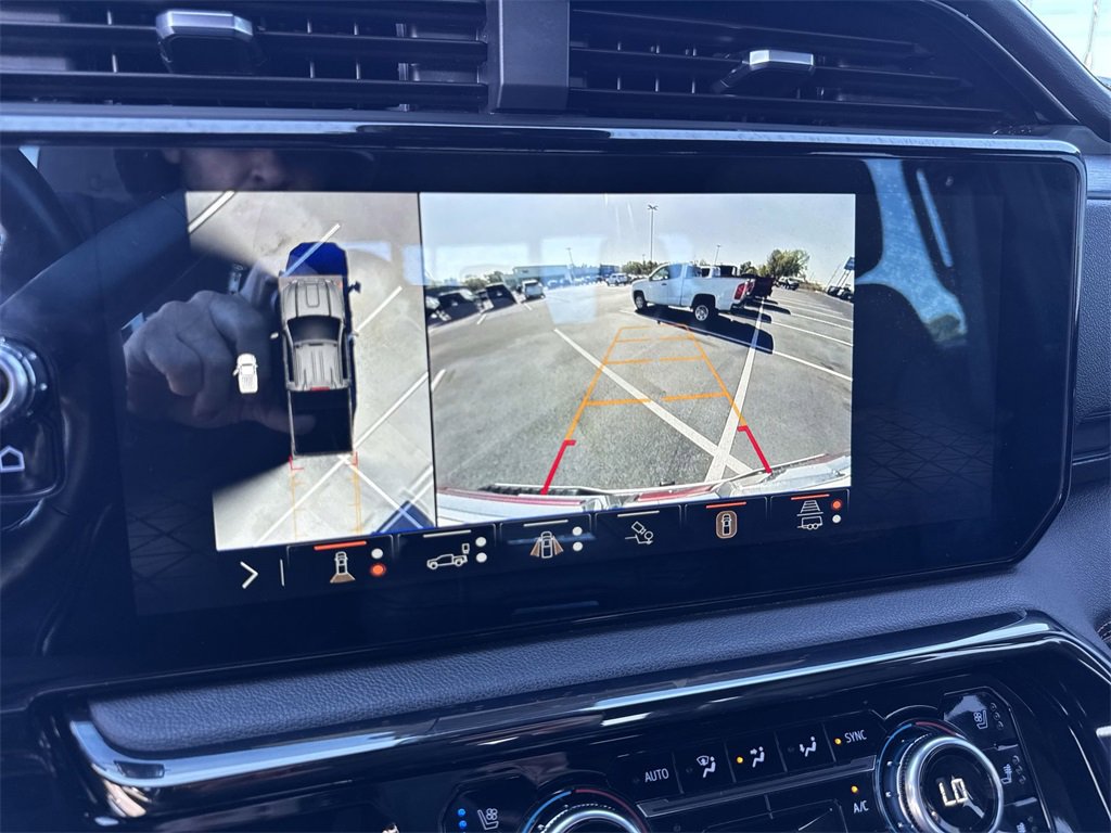 Used 2024 GMC Sierra 2500 AT4 w/ AT4 Premium Plus Package image 17