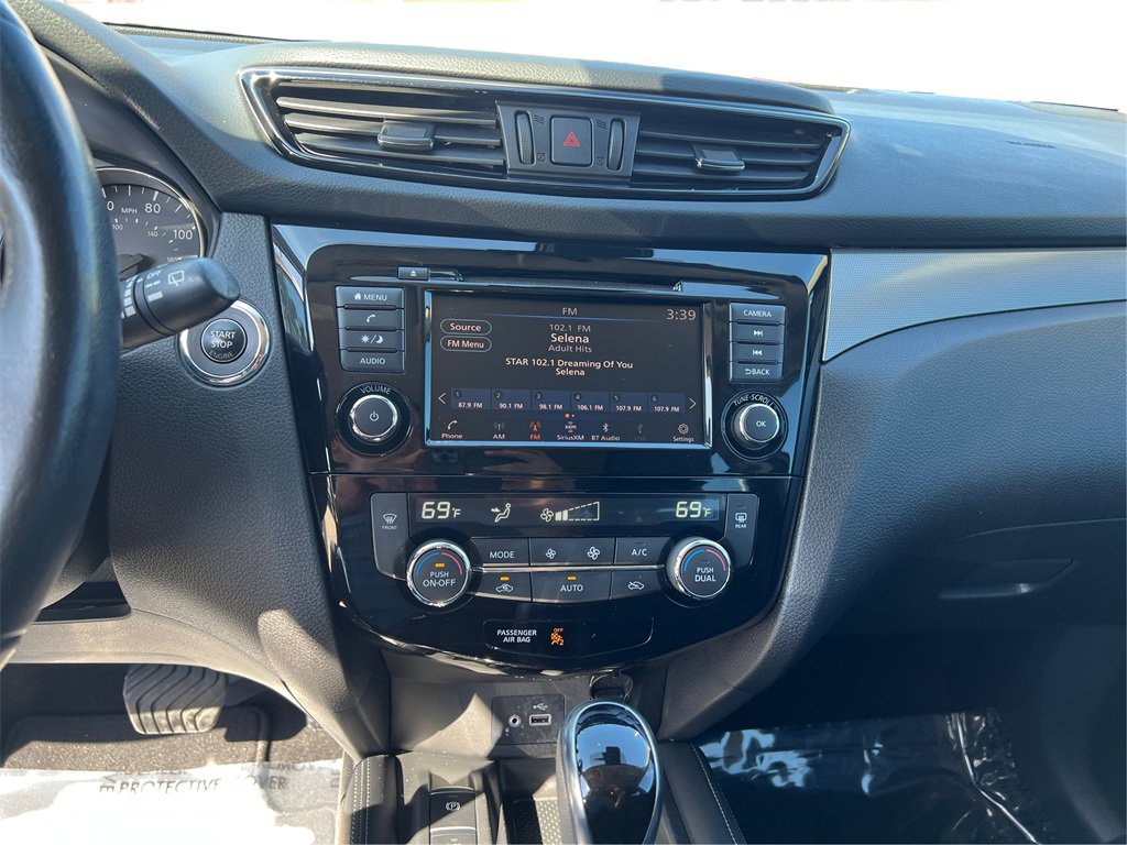 Used 2020 Nissan Rogue Sport SV w/ Technology Package image 13