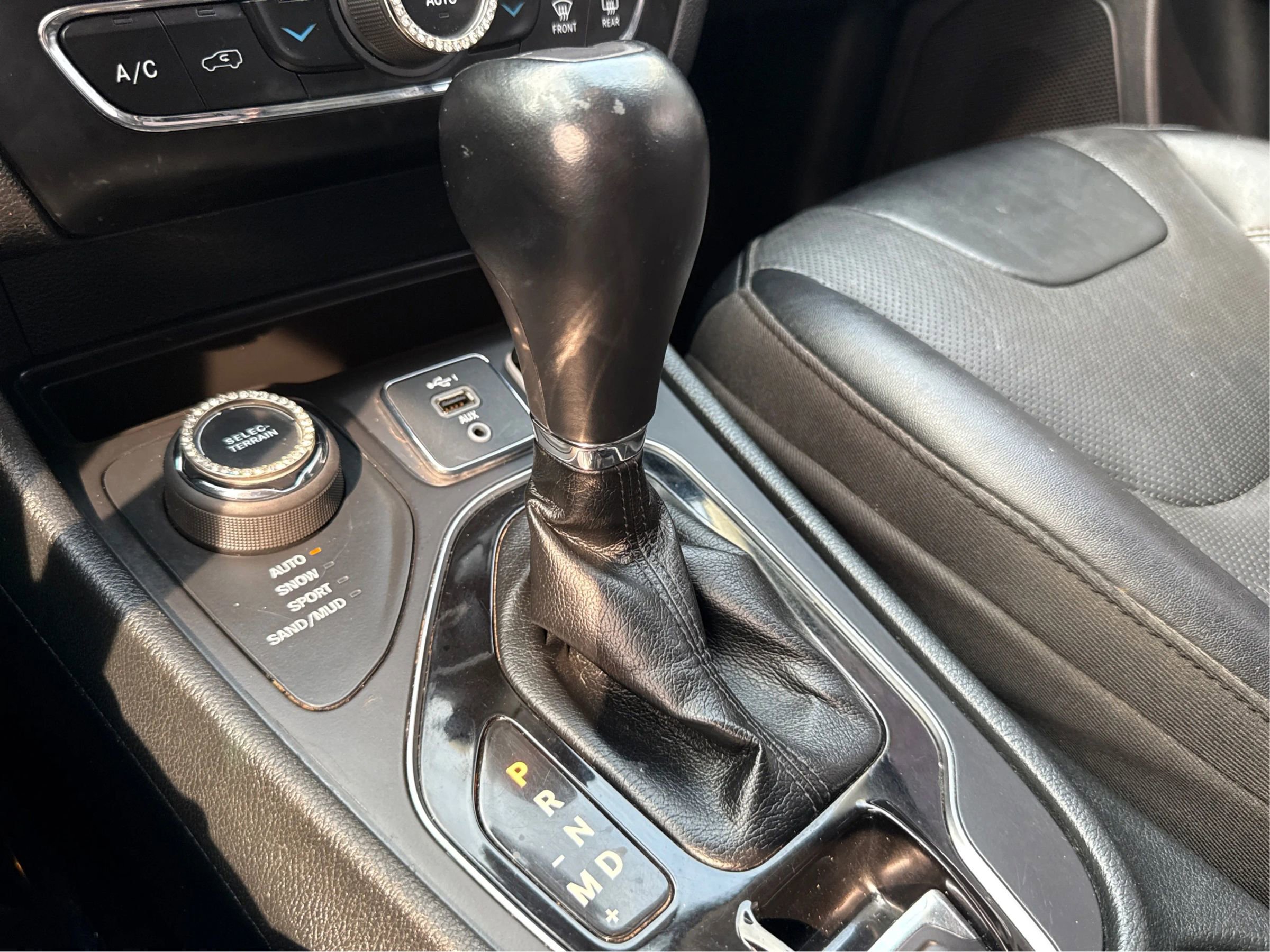 Used 2022 Jeep Cherokee Limited image 43