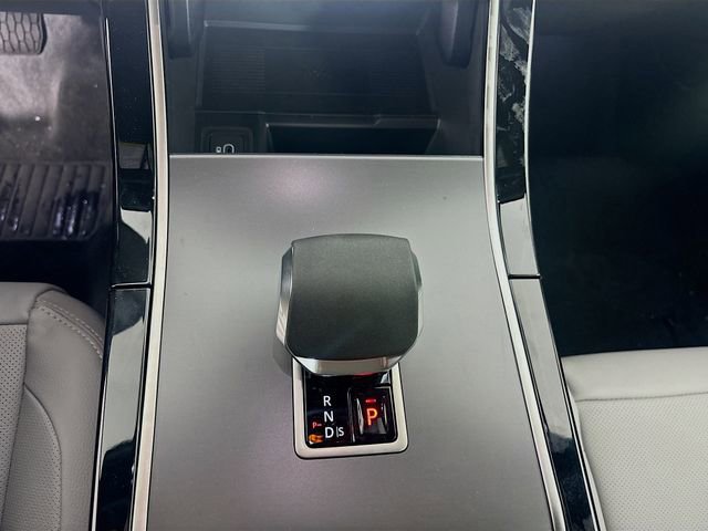 Used 2026 Land Rover Range Rover Velar S image 19