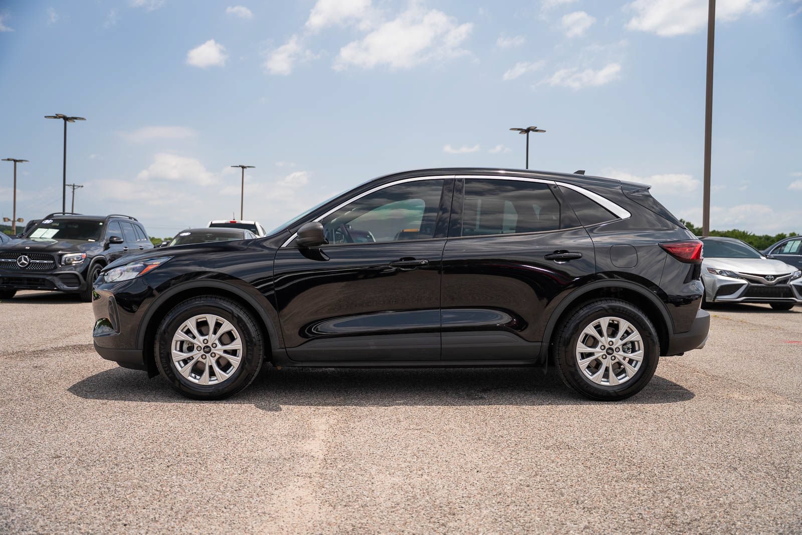 Used 2023 Ford Escape Active FWD image 4