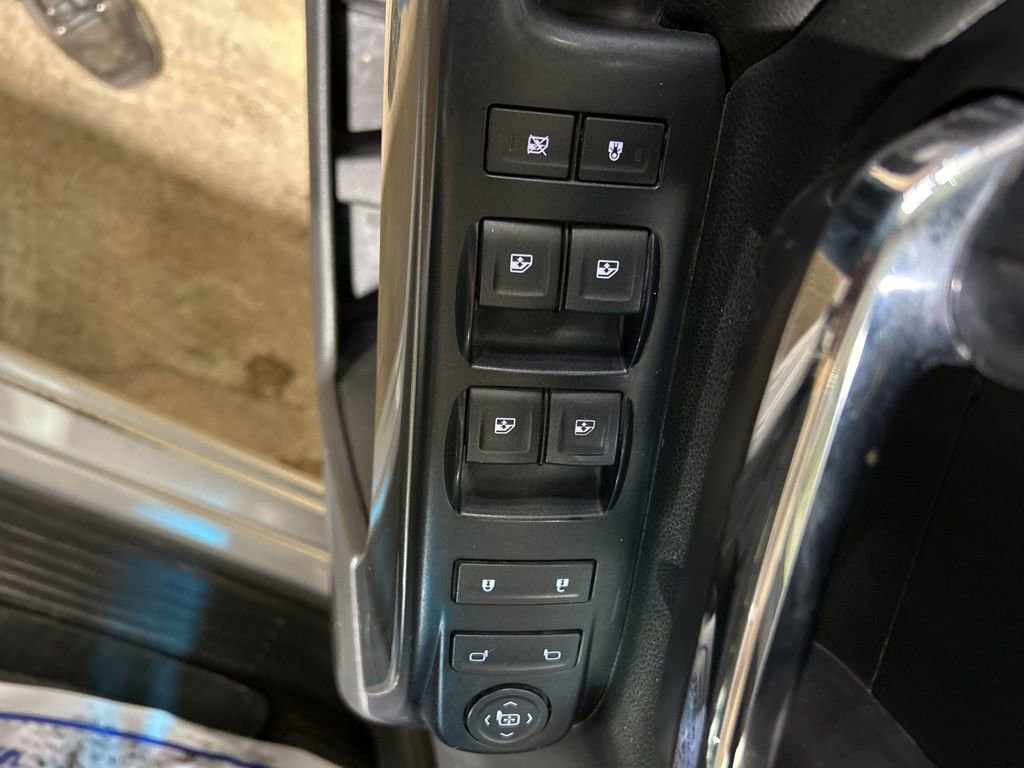 Used 2018 Chevrolet Silverado 1500 LT w/ All Star Edition image 12