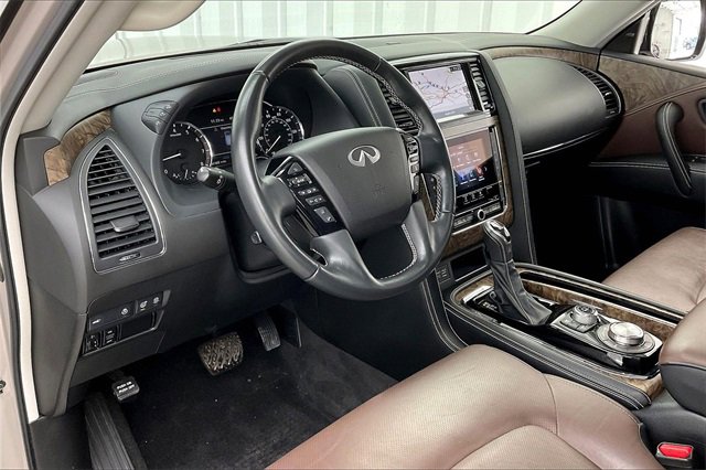 Used 2021 INFINITI QX80 Premium Select w/ All-Season Package image 18