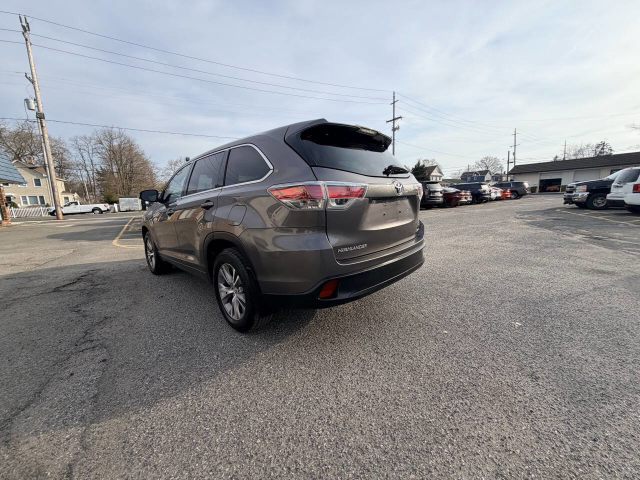 Used 2015 Toyota Highlander Plus AWD/4WD image 41