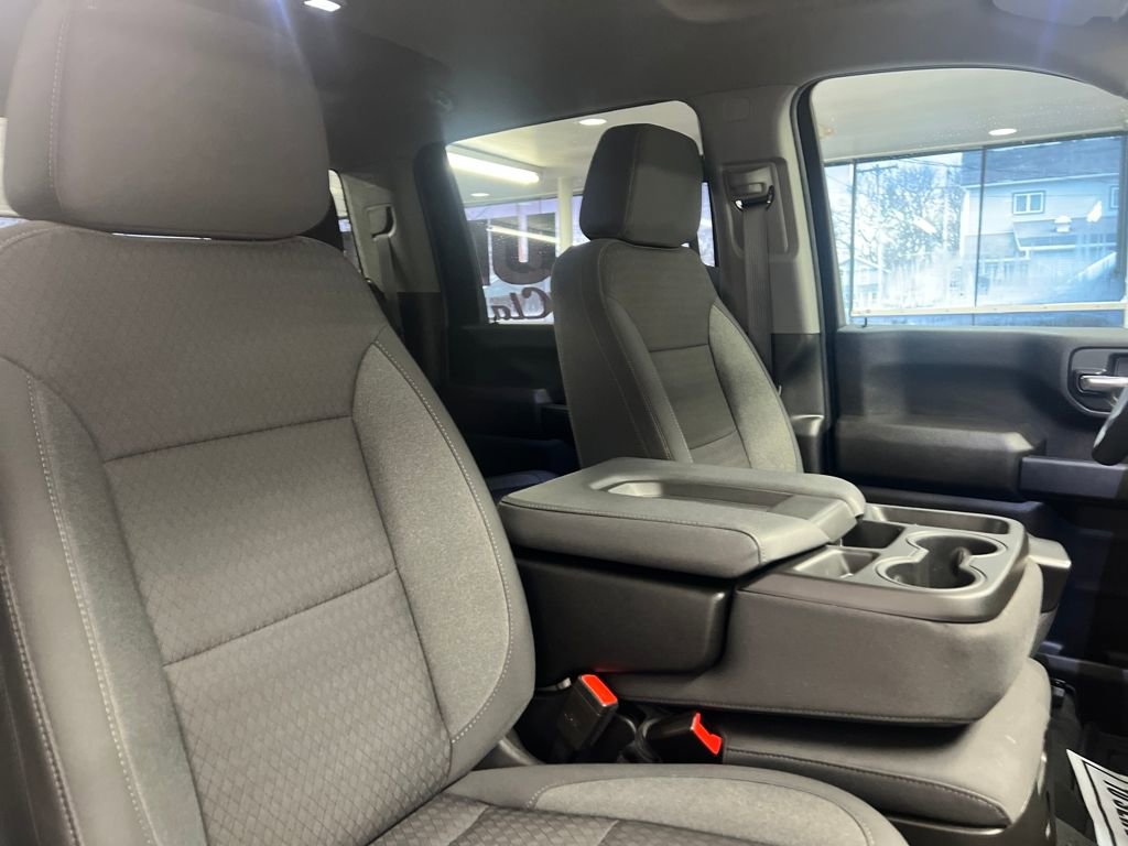 Used 2024 Chevrolet Silverado 2500 Custom w/ Custom Value Package image 40