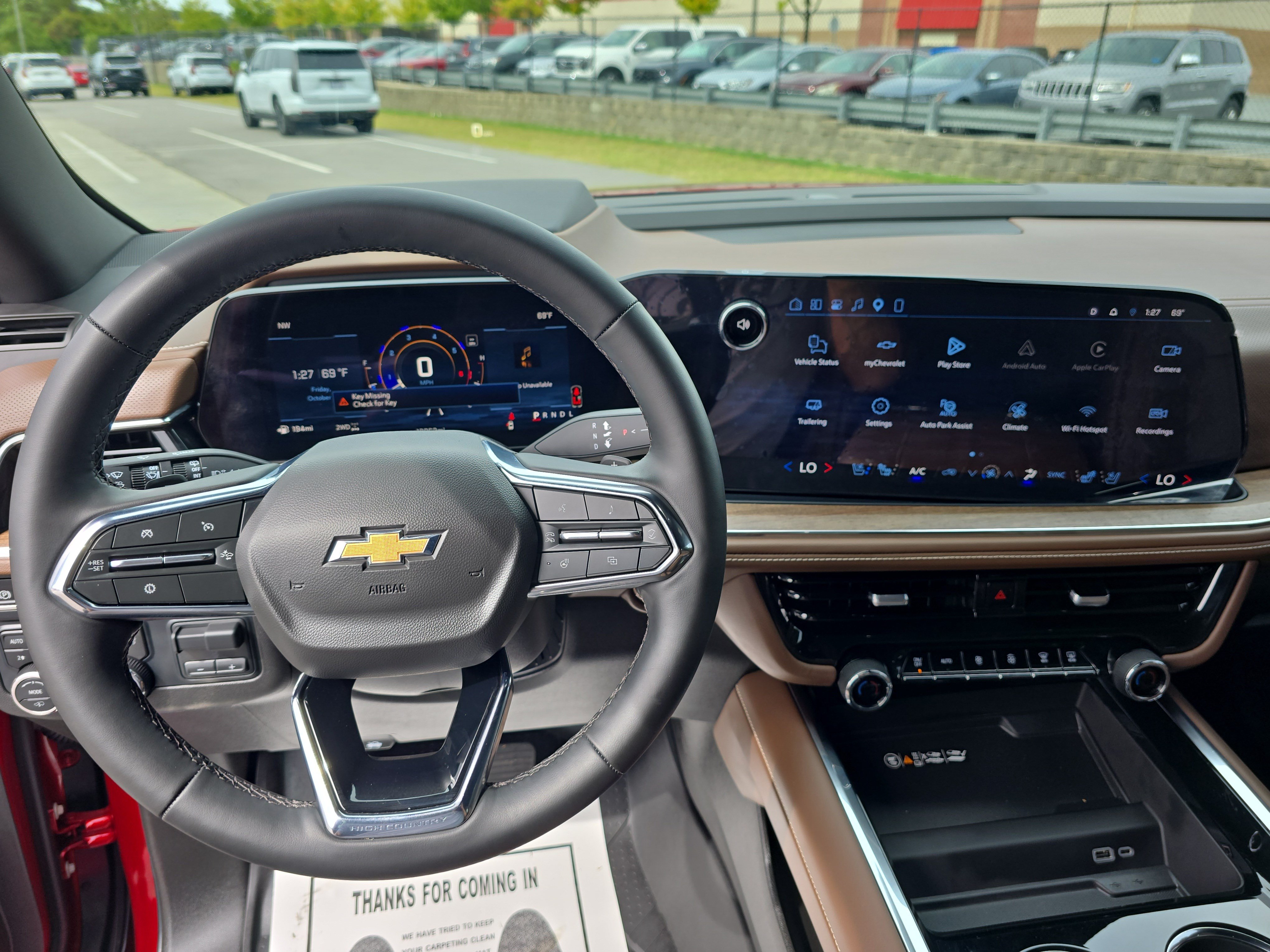 Used 2025 Chevrolet Tahoe High Country AWD/4WD image 16