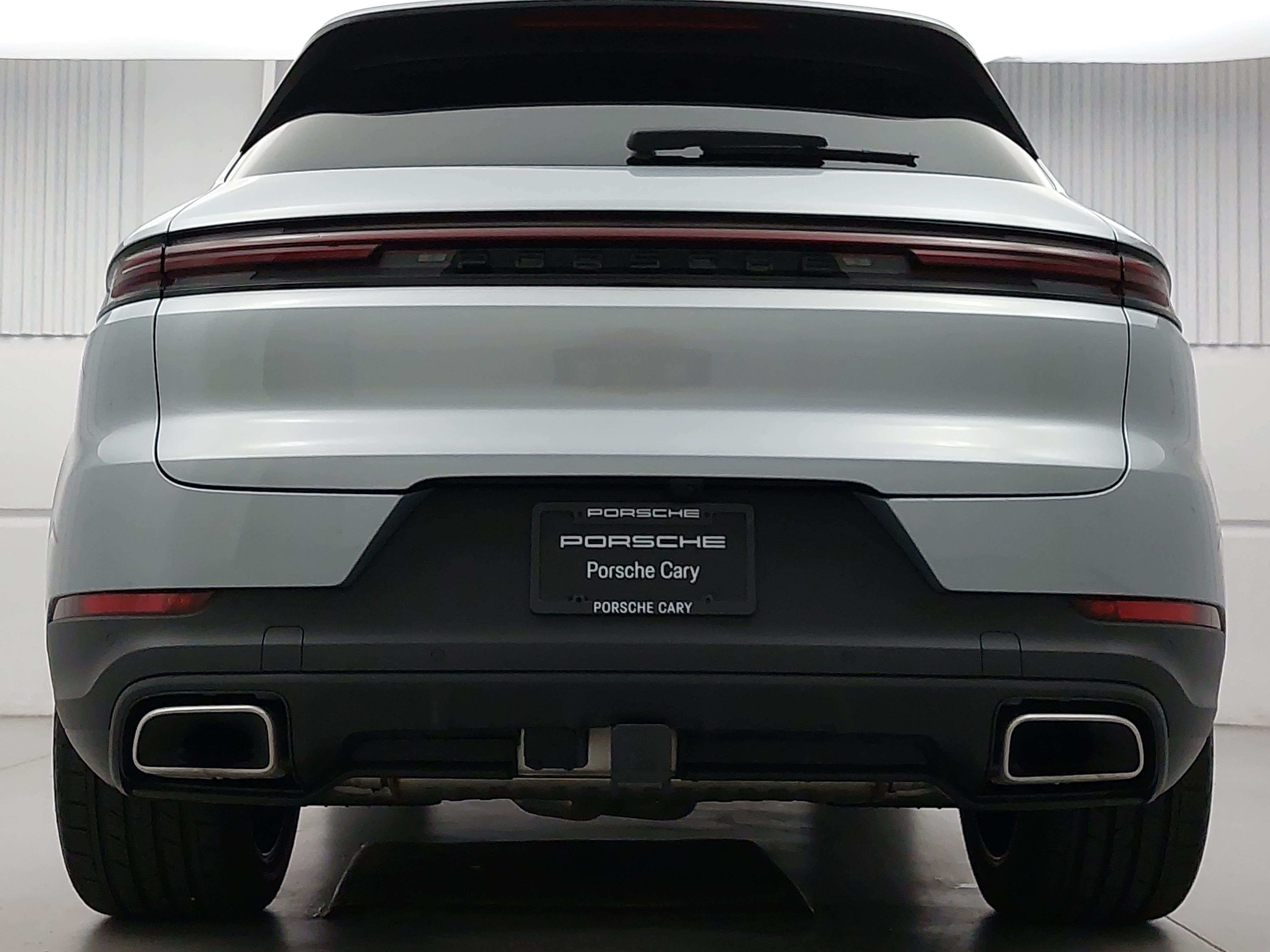 Certified 2026 Porsche Cayenne AWD/4WD image 6