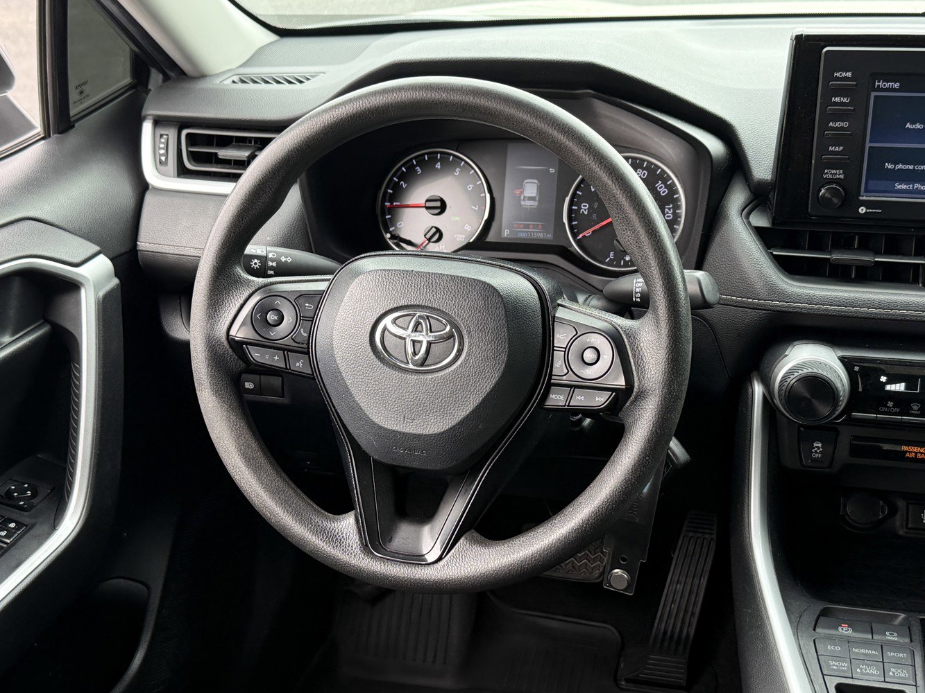 Used 2020 Toyota RAV4 LE w/ All Weather Liner Package image 21