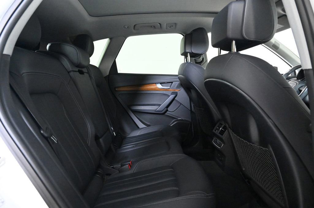 Used 2024 Audi Q3 2.0T Premium w/ Convenience Package AWD/4WD image 17