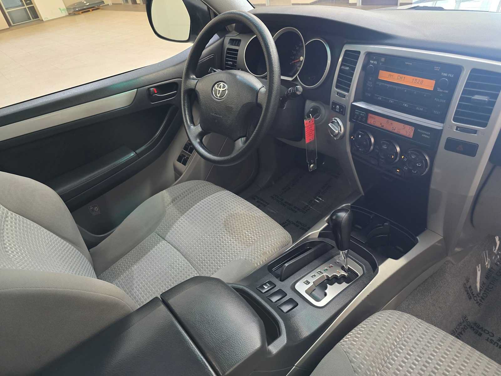 Used 2006 Toyota 4Runner SR5 AWD/4WD image 28