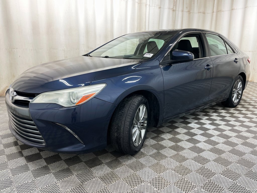 Used 2016 Toyota Camry LE image 10