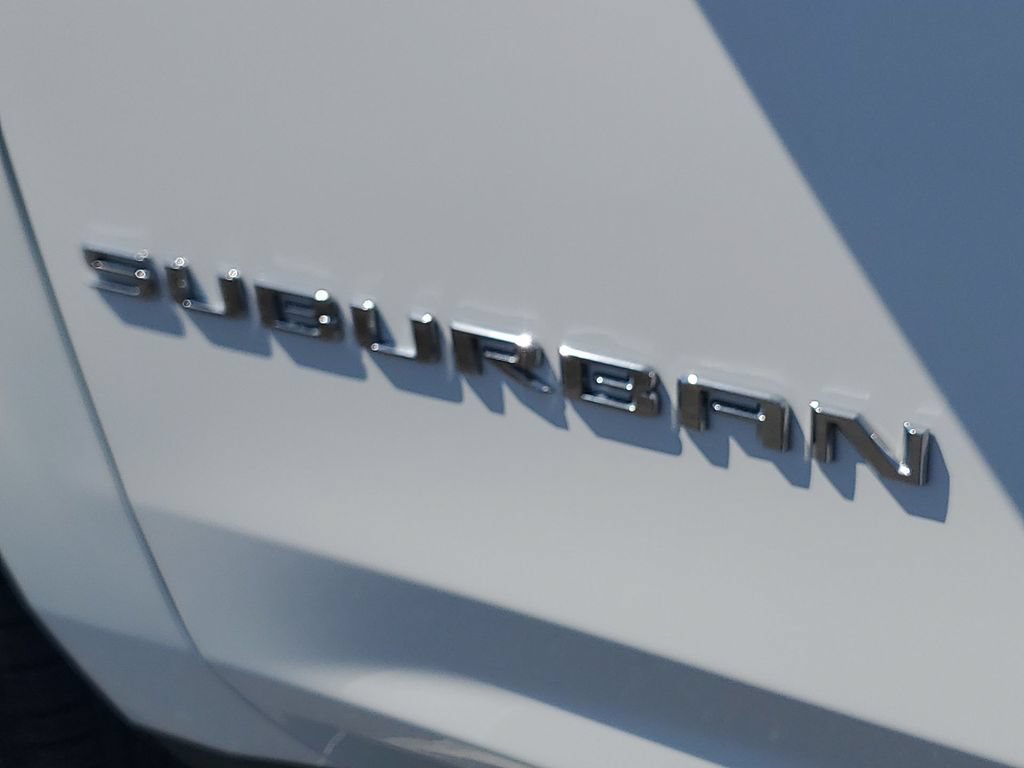 Used 2026 Chevrolet Suburban LS RWD image 30