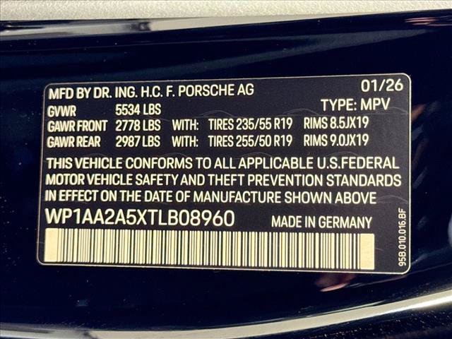 Certified 2026 Porsche Macan Turbo AWD/4WD image 26