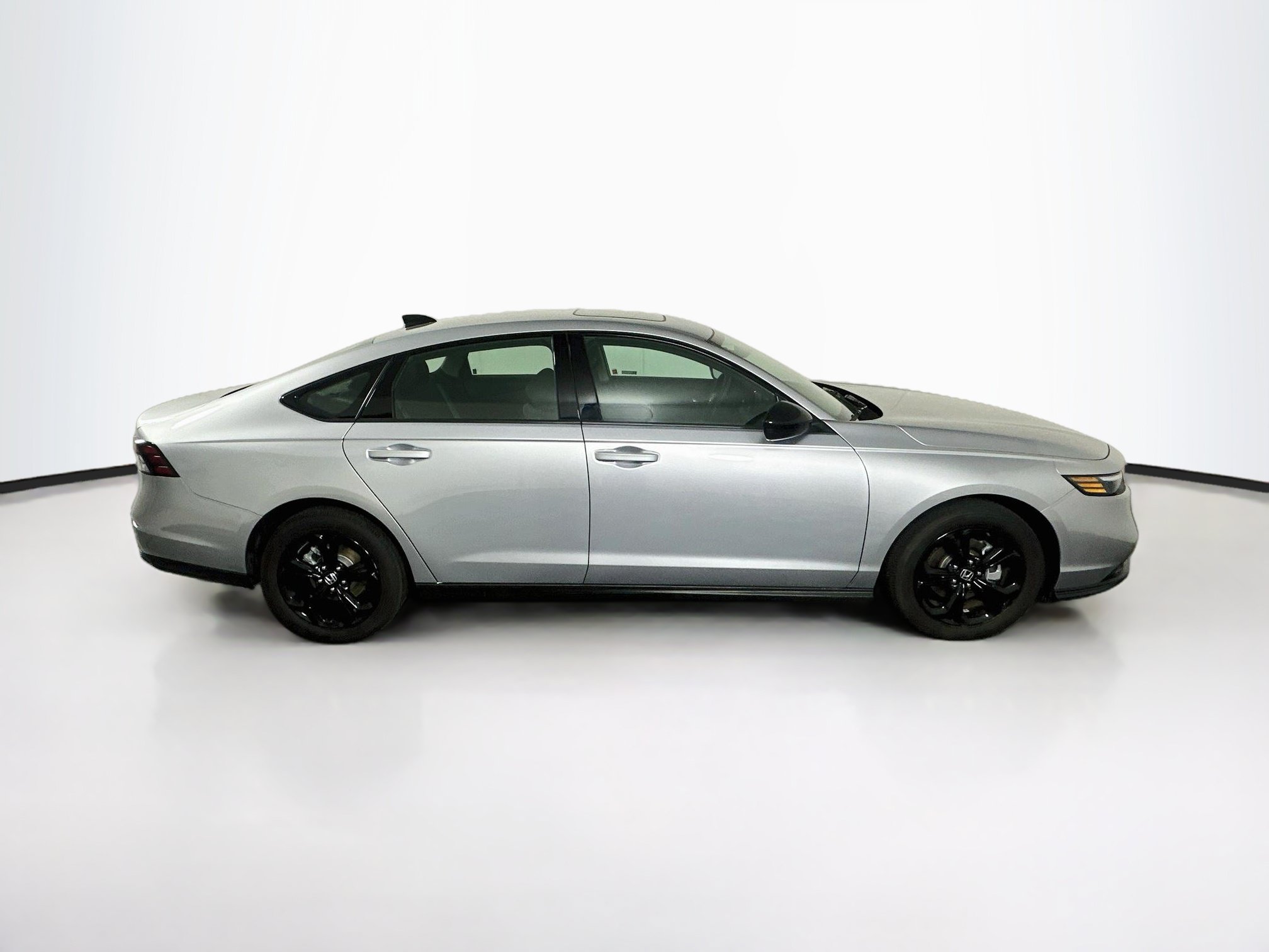Used 2025 Honda Accord SE image 10
