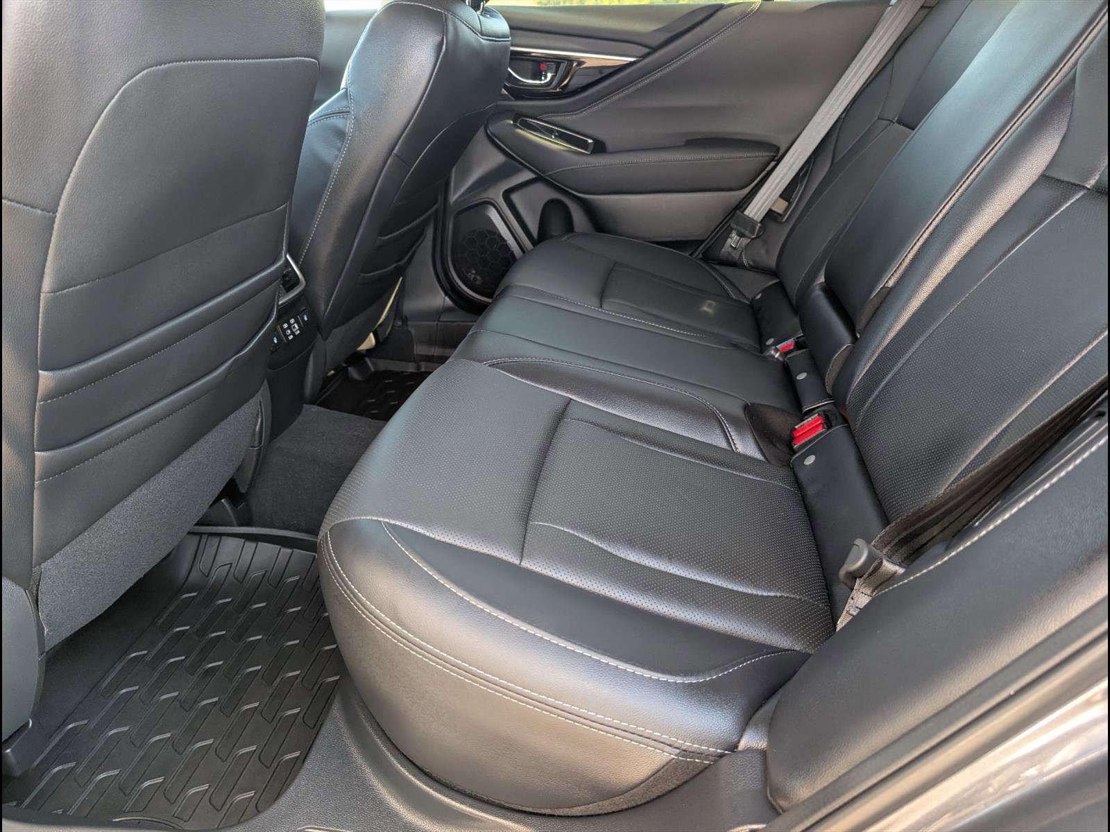 Used 2025 Subaru Outback Touring XT w/ Popular Package #2 image 10