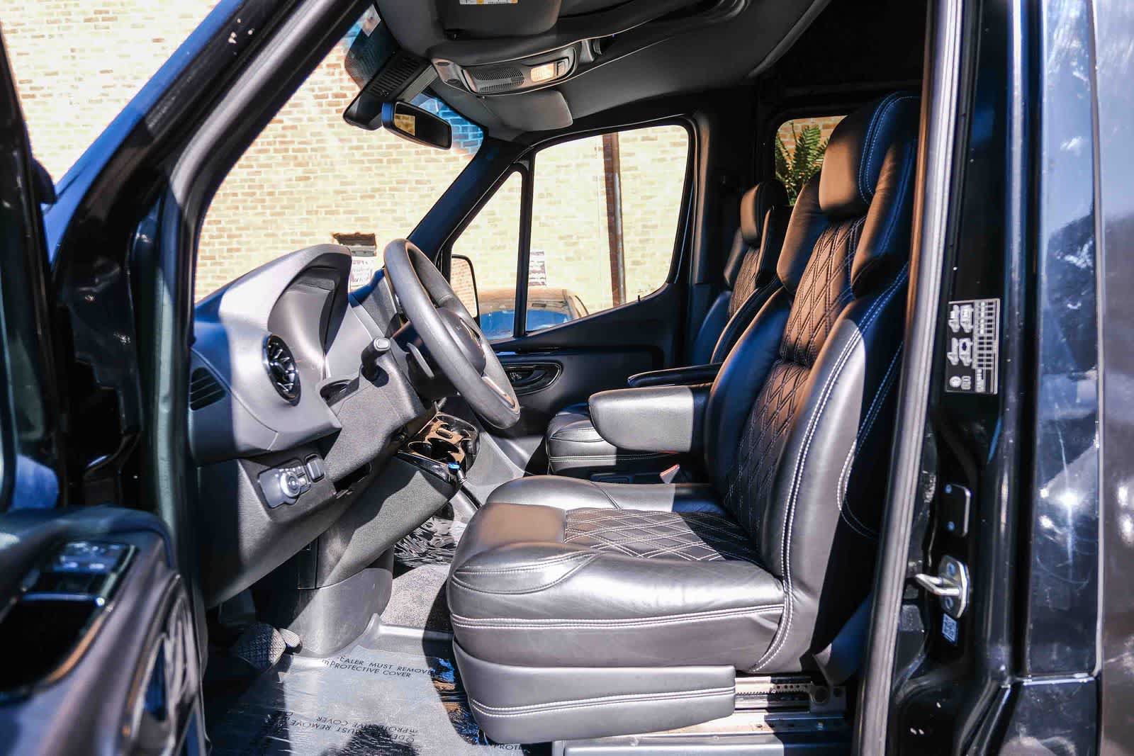 Used 2020 Mercedes-Benz Sprinter 3500 w/ Windows All Around Package image 31