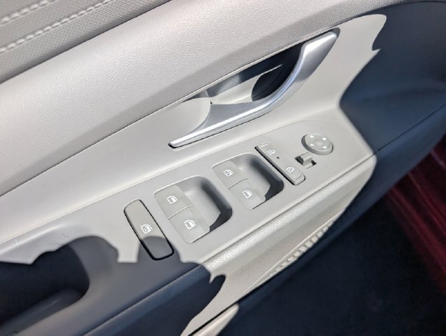 Certified 2024 Hyundai Elantra SEL FWD image 15