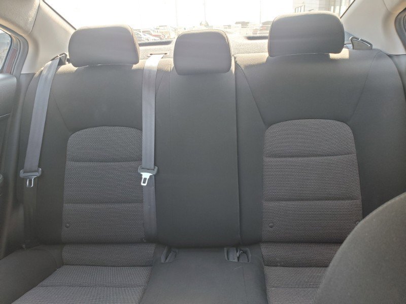 Used 2017 Kia Forte LX image 19